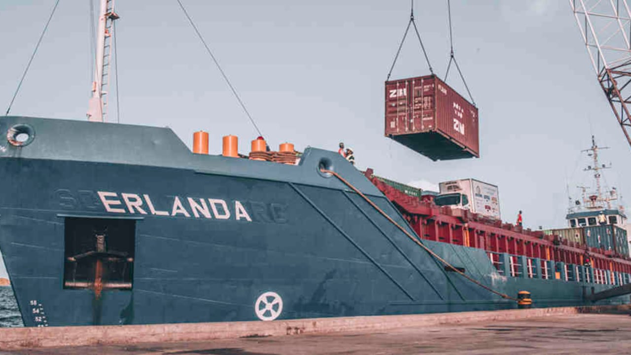 Erlanada, uno de los 3 buques que tiene la línea naviera Deliverance Shipping Line.