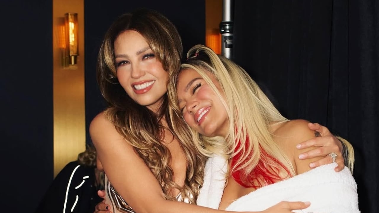 Thalia felicitó a Karol G tras el lanzamiento de su álbum Tropicoqueta