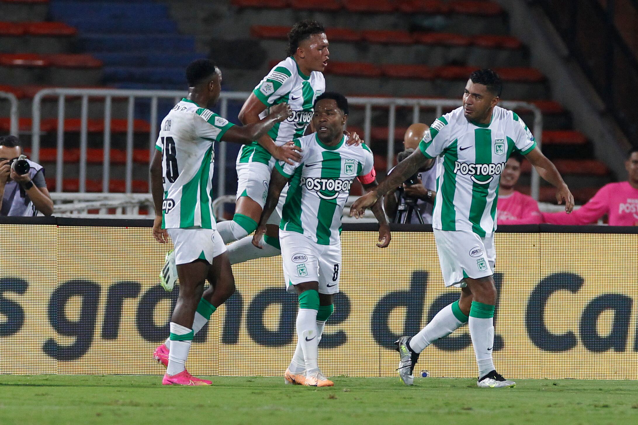 MEDELLÍN, octubre 14 de 2023. En el Atanasio Girardot, el Atlético Nacional recibe al Deportivo Independiente Medellín en un nuevo clásico antioqueño, por la fecha 17 de la Liga Betplay 2023-II. (Colprensa - Juan Augusto Cardona)