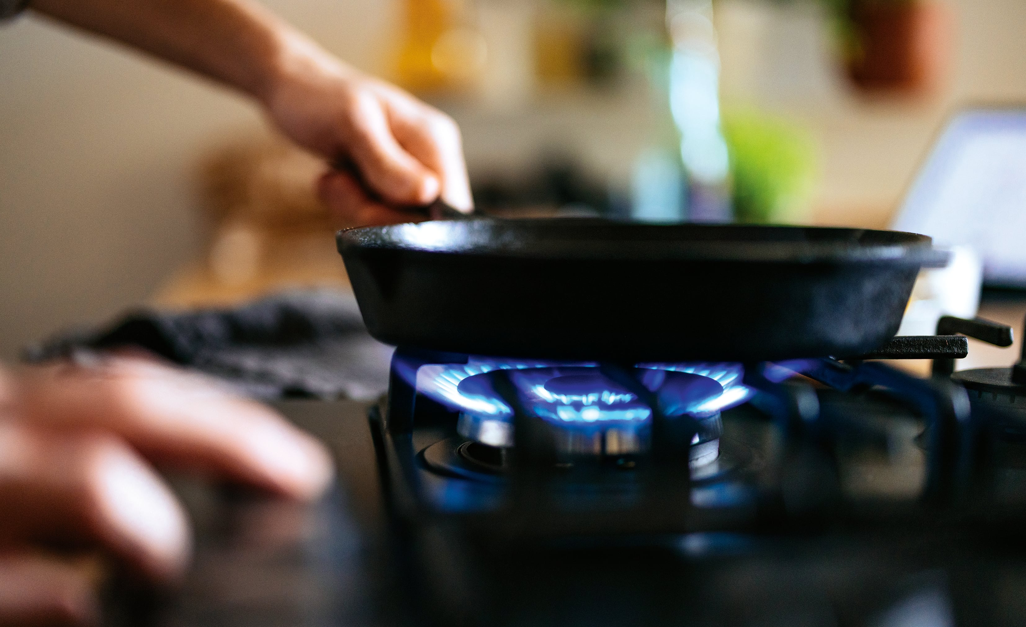 El GL es el combustible más versátil y seguro para atender la ruralidad. Su facilidad de transporte y almacenamiento permite a las familias cocinar sus comidas con la garantía de suministro seguro y confiable.