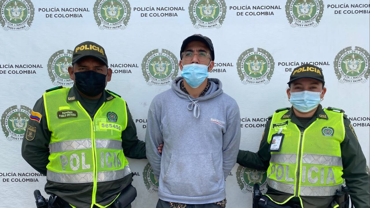 El sujeto pretendía viajar con la droga adherida en su cuerpo.