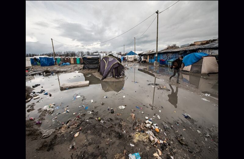 La "Jungla" ha sido descrita como un "infierno" o un "lugar en el que sólo podrían vivir los animales". Foto: Philippe Huguen / AFP