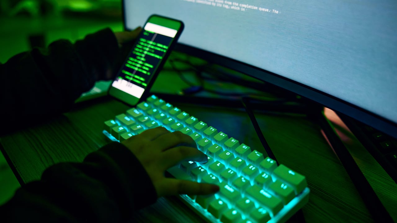 Los ciberdelincuentes se las ingenian para robar los datos personales de los usuarios.