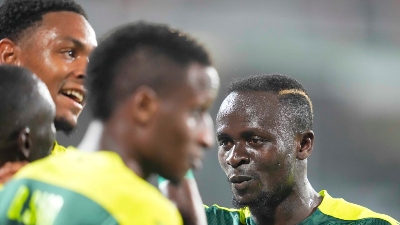 Sadio Mané se resintió con el Bayern Múnich y será baja en el último juego antes del parón por la cita orbital.