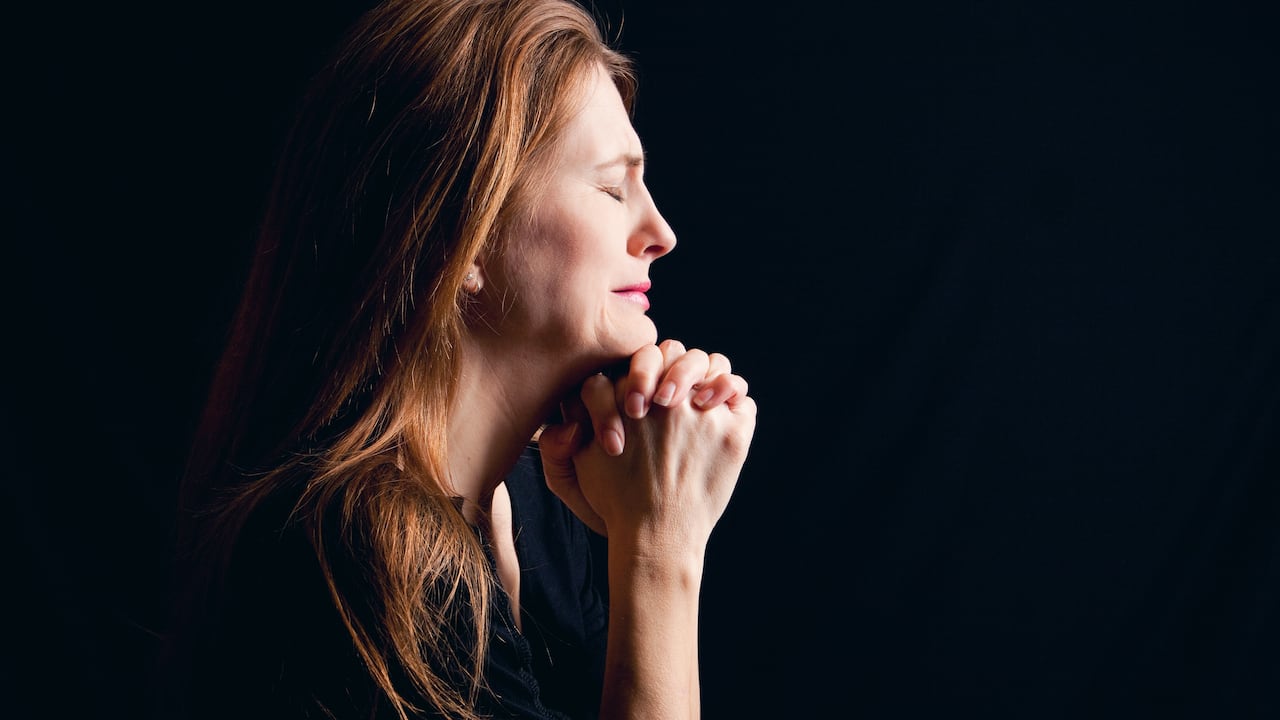 Puede pasar que al momento de orar se sientan ganas de llorar.