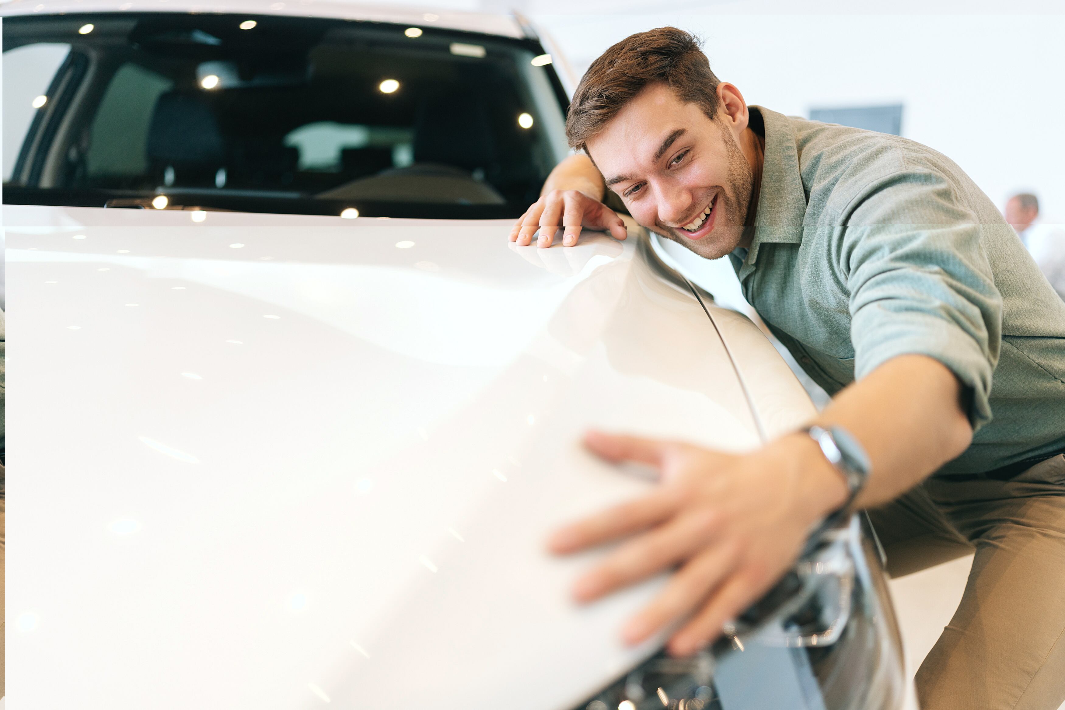 Conductores preocupados por mantener la armonía en sus viajes recurren a métodos poco convencionales, como el uso de la ruda, como una forma de purificar y proteger sus vehículos.