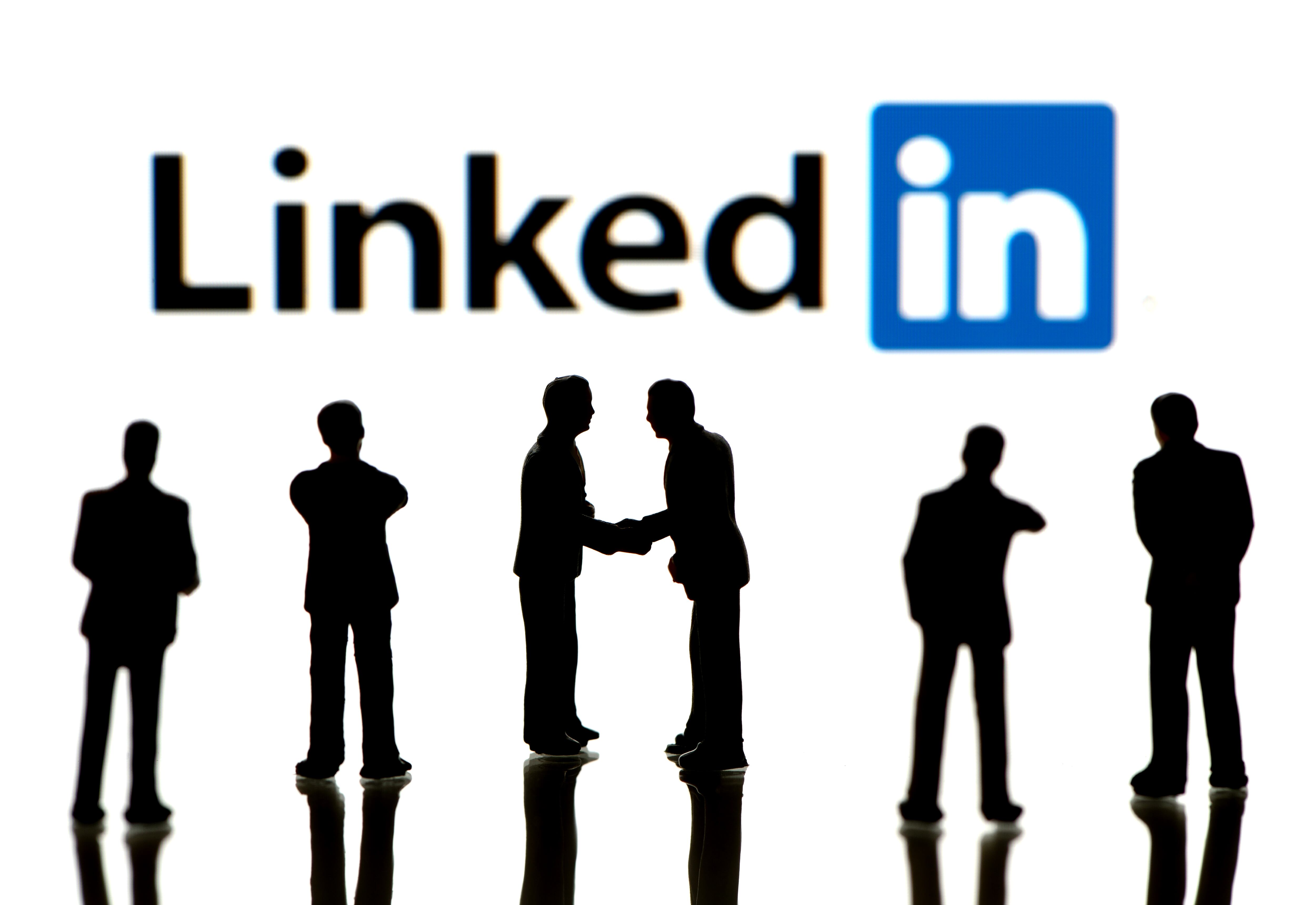 LinkedIn es una red social para profesionales.
