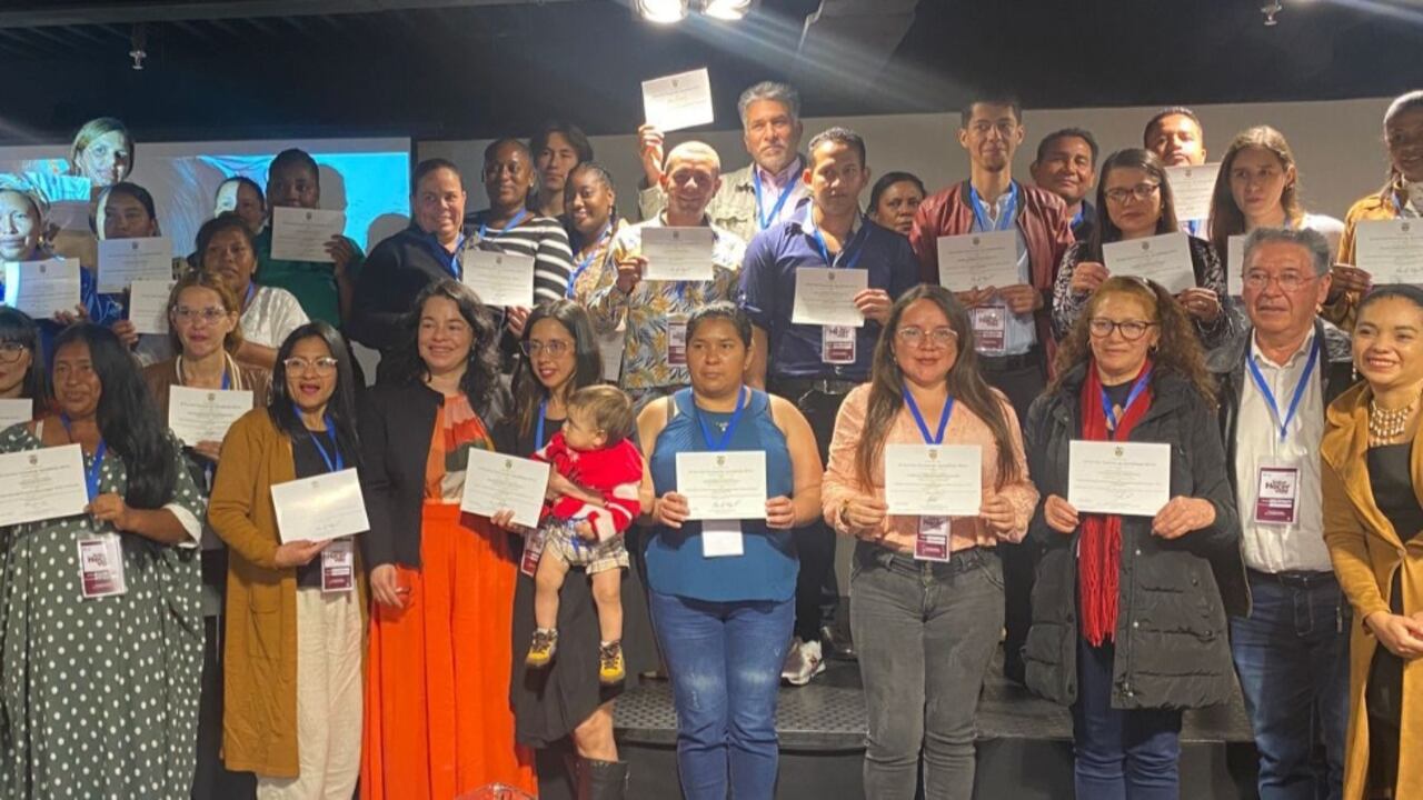 El 74.3 % de las beneficiarias son mujeres, el 25,35 % hombres y 234 pertenecen a la población LGBTIQ+