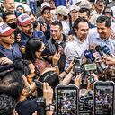 Los asesores de Federico Gutiérrez comprendieron que el contacto con la gente y las giras pueden funcionarle a un candidato cercano a la ciudadanía.