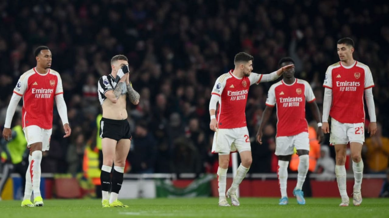 Arsenal sacude la tabla de la Premier League.