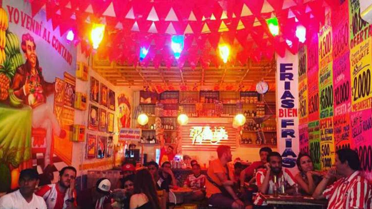 El bar queda en la carrera 53 #75-124.