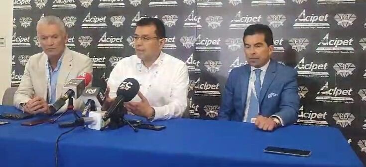 Rueda de prensa en el XXI Congreso de Acipet