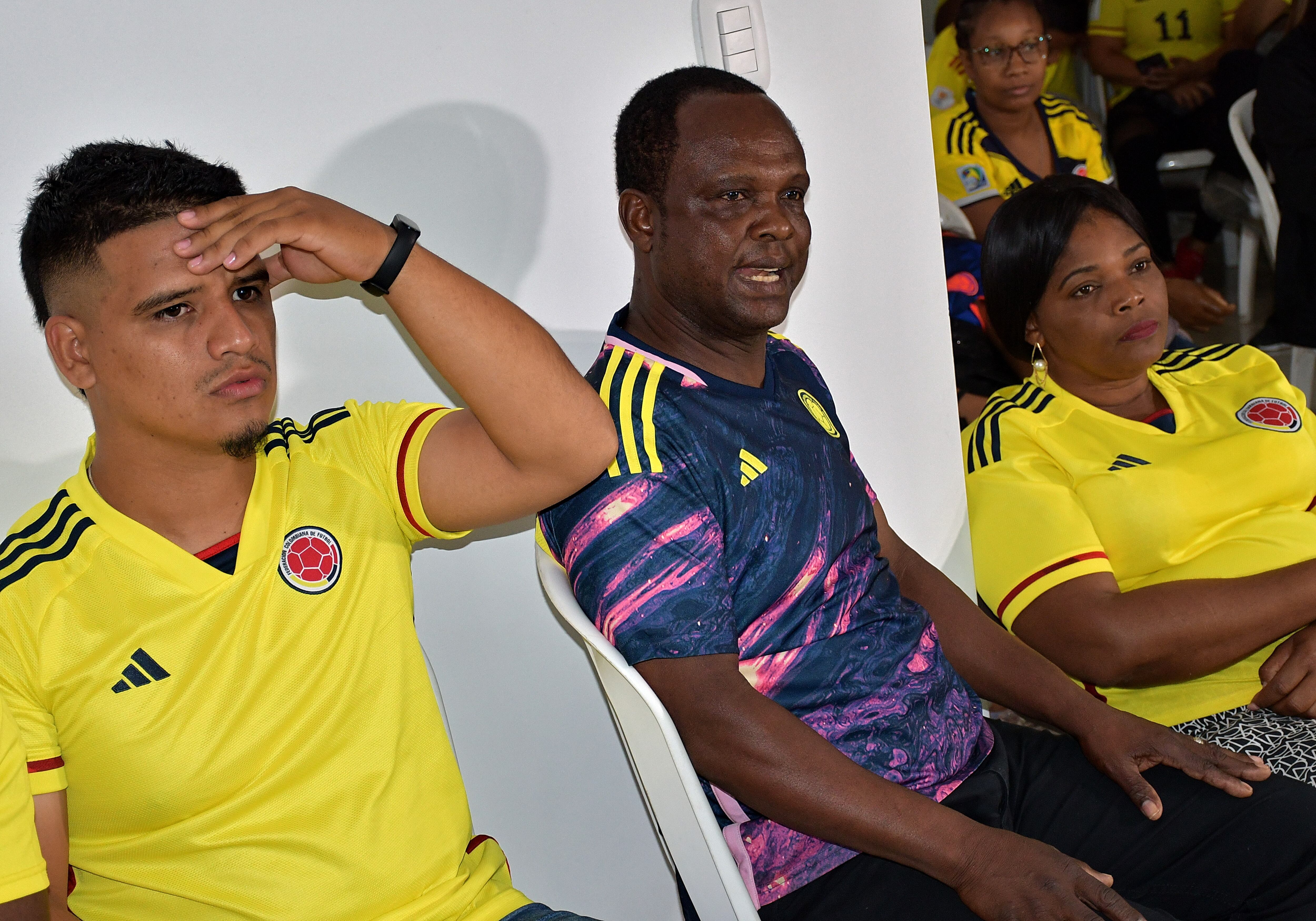 Las reacciones de la familia de Linda Caicedo luego del encuentro Colombia vs Marruecos. El país Acompaño a sus padres Herlinda y don Mauro Caicedo a vivir este partido de su hija en el mundial Femenino de futbol.
