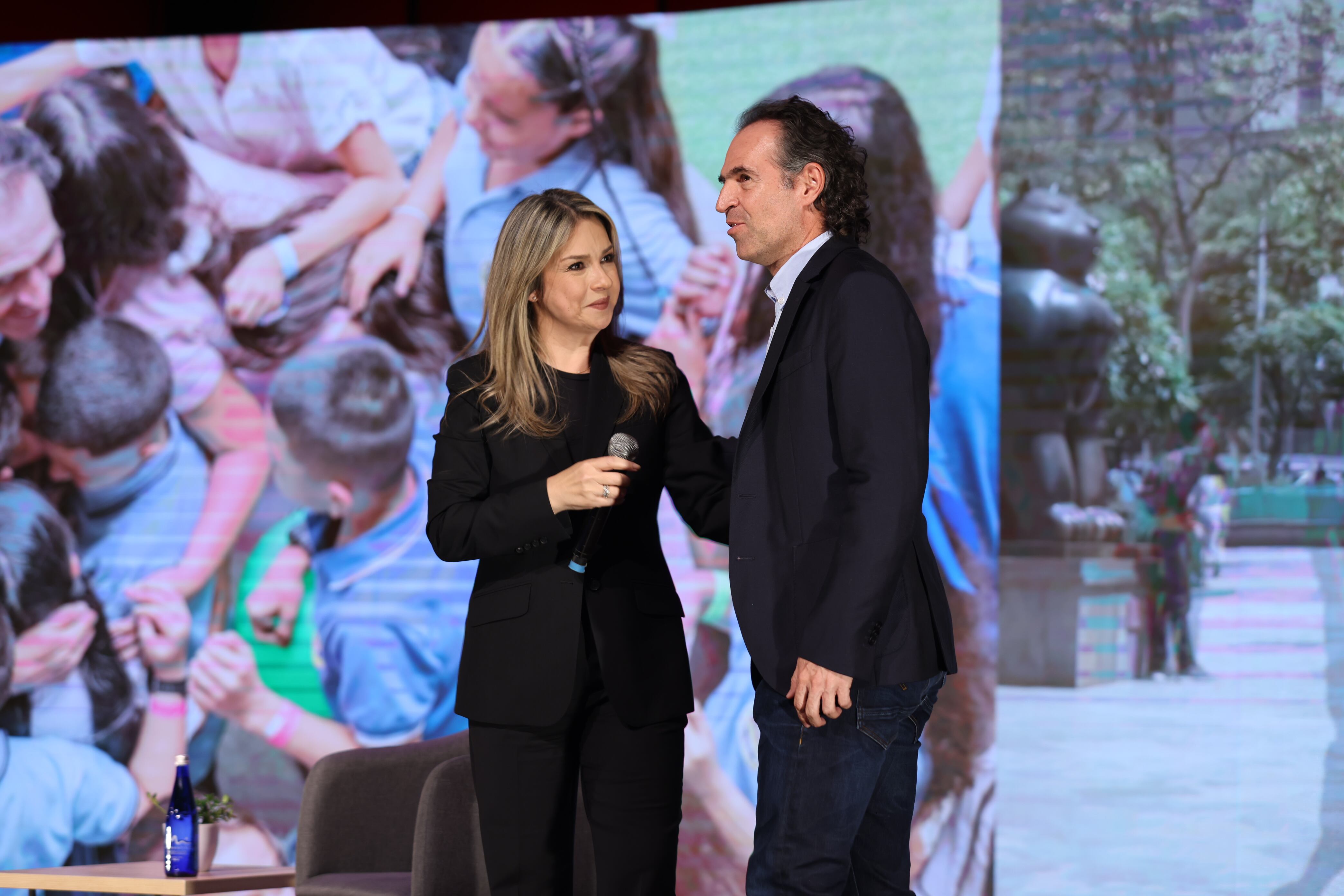 Vicky en Semana, en las regiones