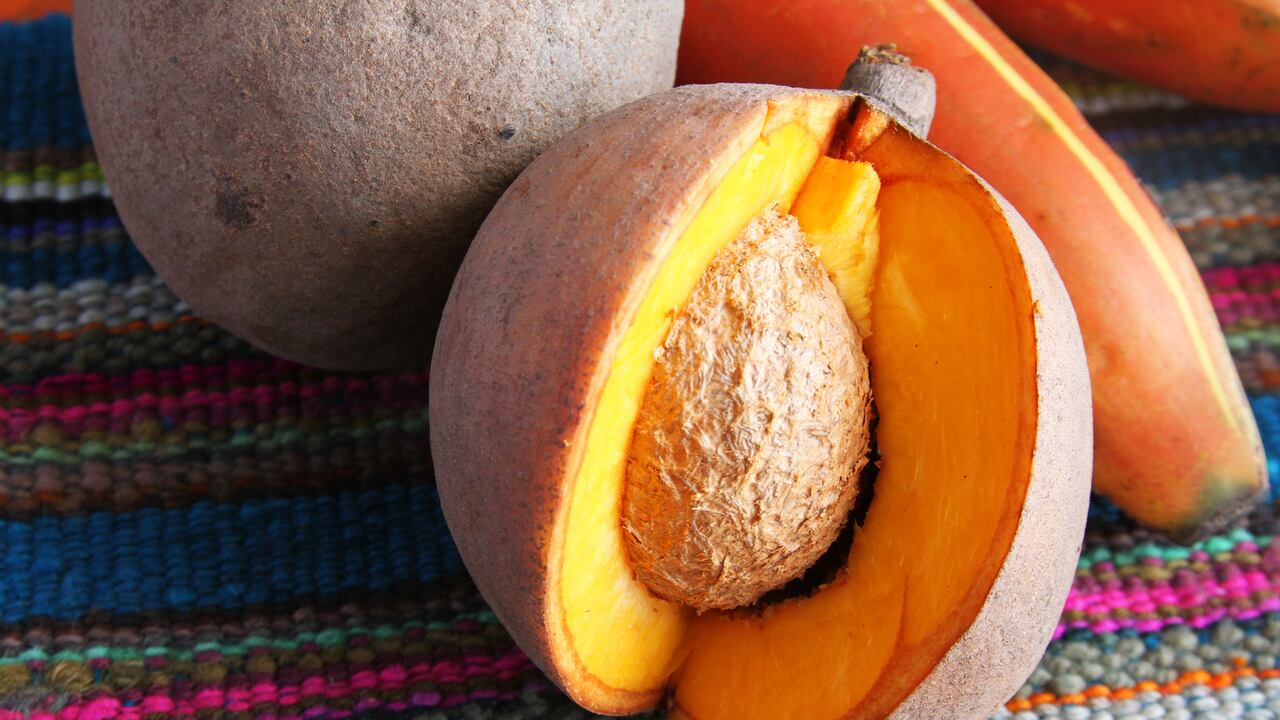 La lúcuma reduce los niveles de azúcar en la sangre.