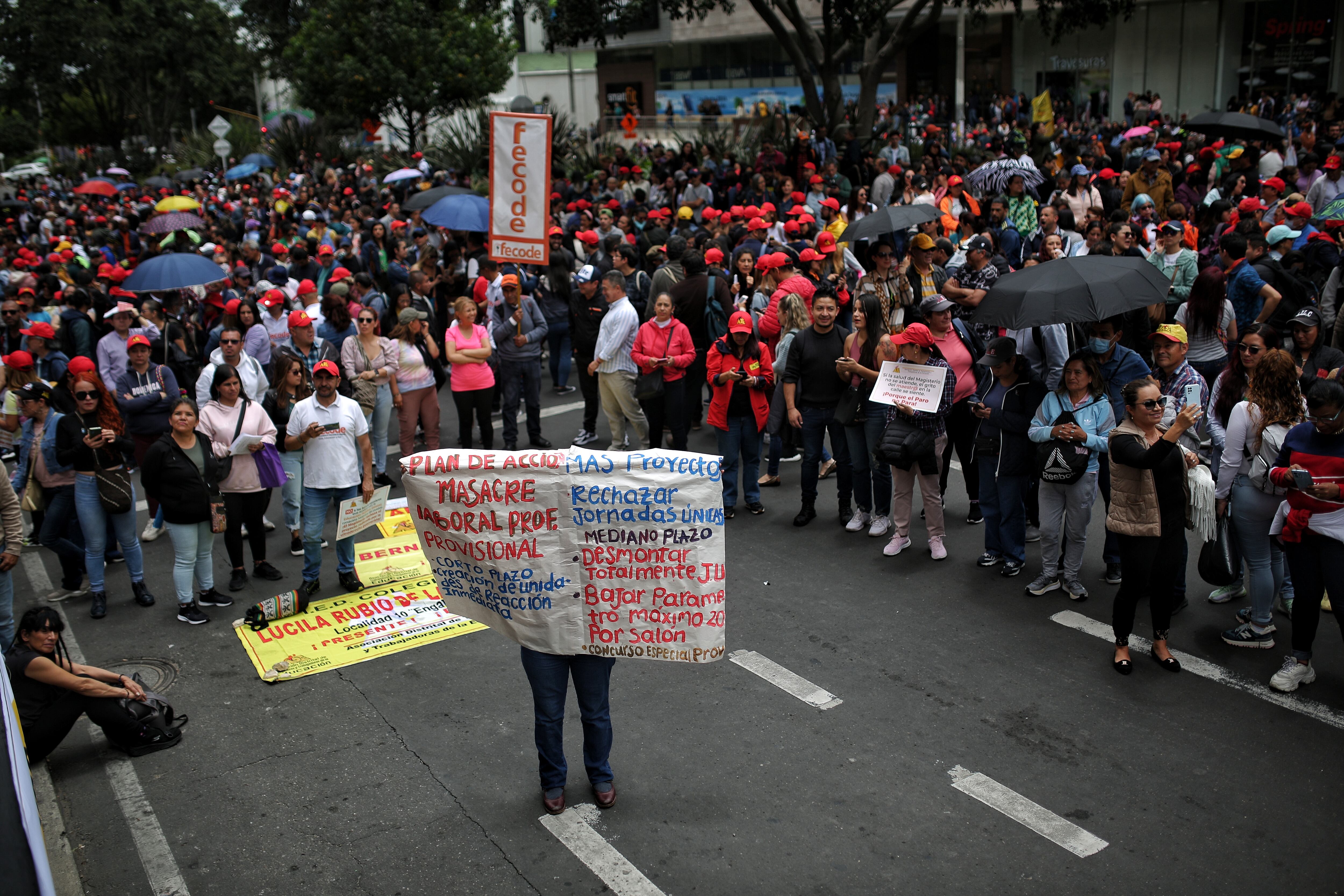 FECODE, MAESTROS, PLANTÓN