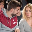BARCELONA, SPAIN - NOVEMBER 29: Gerard Pique, FC Barcelona soccer player and his partner singer Shakira attend the 2013-2014 Turkish Airlines Euroleague Regular Season Date 7 game between FC Barcelona Regal v Fenerbahce Ulker Istanbul at Palau Blaugrana on November 29, 2013 in Barcelona, Spain. (Photo by Rodolfo Molina/Euroleague Basketball via Getty Images)