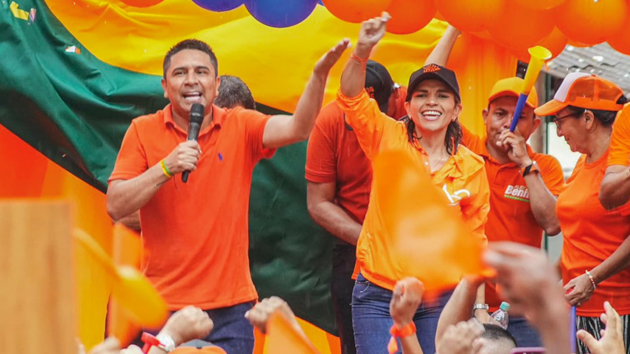 Xiomara Bastos, esposa del exgobernador condenado, respalda la candidatura de Juan Carlos Cordero.