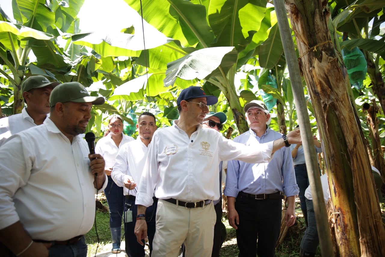 El Gobierno lleva la Misión Crecer a Urabá con megaproyectos de infraestructura y agroindustria