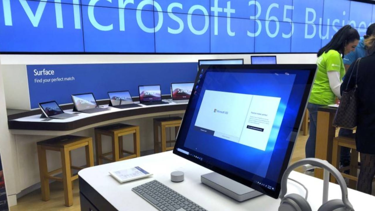 10 cursos gratuitos de Microsoft y LinkedIn para encontrar empleo.