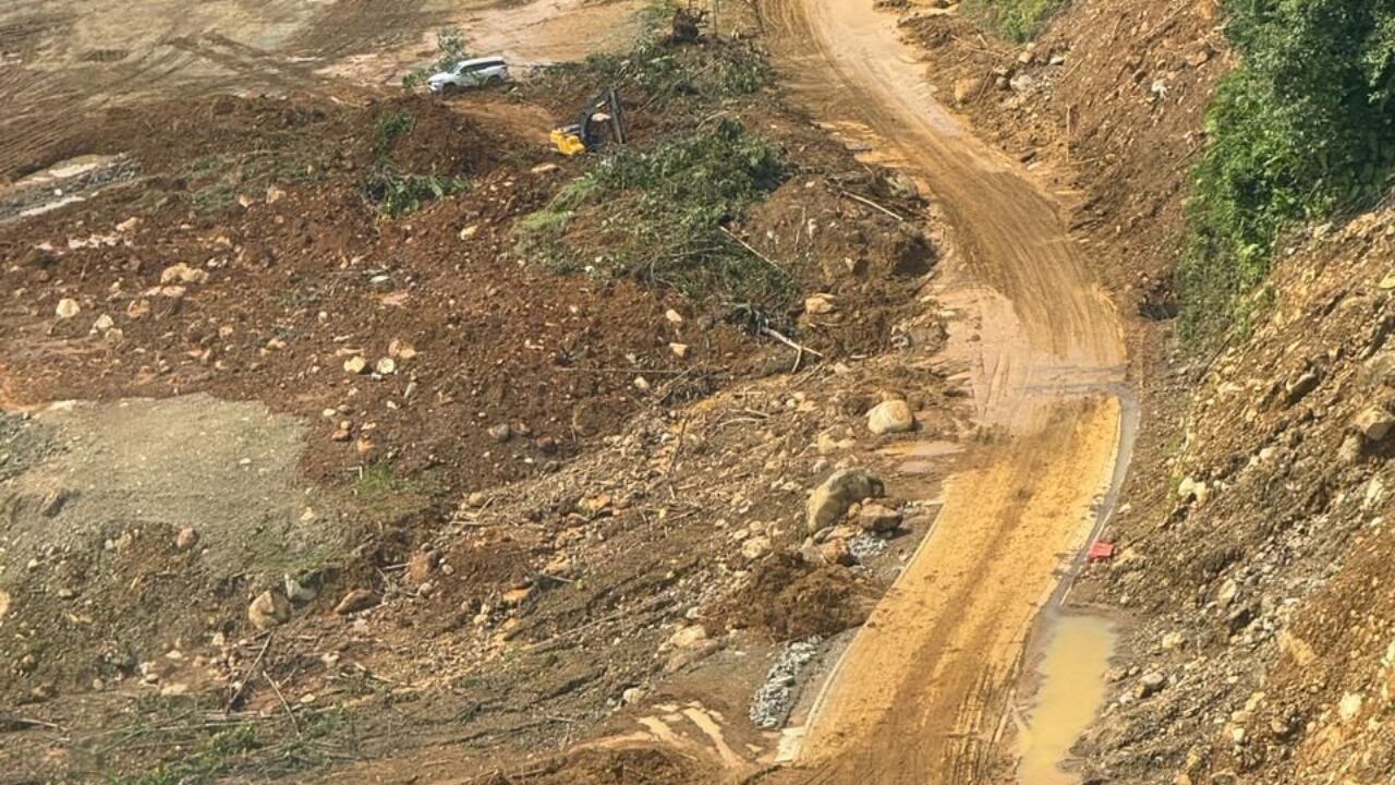 Los organismos de emergencia adelantan labores de rescate a toda marcha.