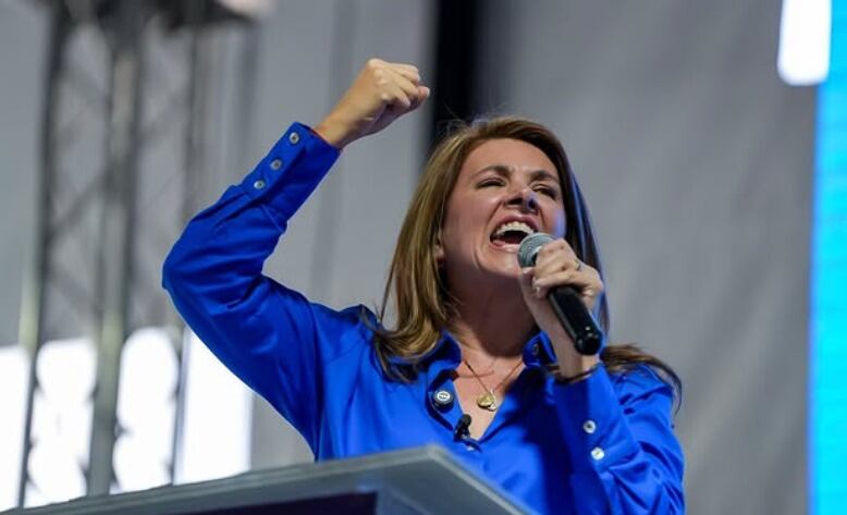 La precandidata destaca la necesidad de impulsar el empleo formal y recuperar la confianza inversionista en el país.