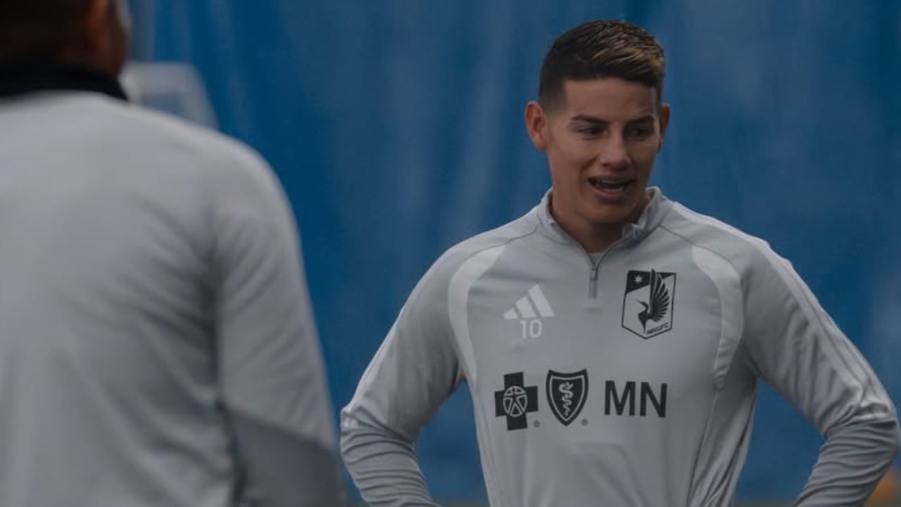 James Rodríguez en un entrenamiento con Minnesota United.