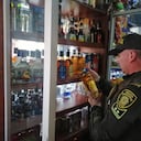 Entre las recomendaciones que entregan desde la Policía Metropolitana están las de consumir licor de forma moderada y adquirirlo únicamente en lugares reconocidos