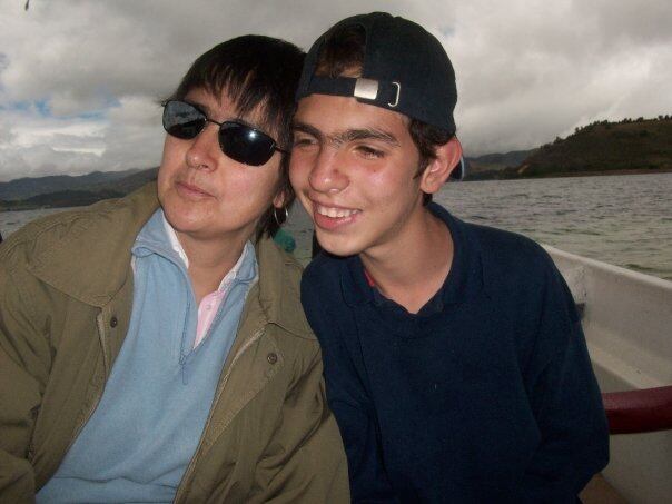 Jimena Jaramillo y su hijo Juan Diego, paciente de epilepsia