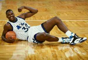 6- Shaquille O´Neal fue uno de los más grandes jugadores de bascketball y al año gana algo más de 17 millones de euros.