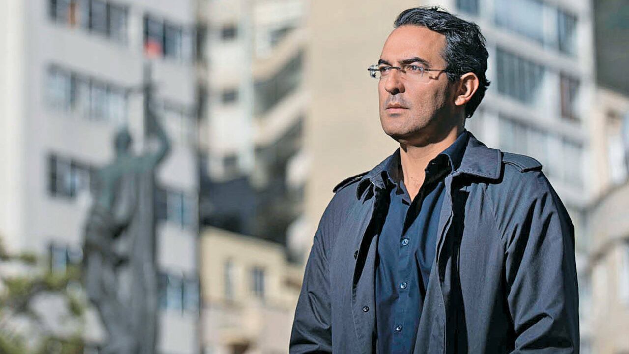 Juan Gabriel Vásquez nació en 1973 en Bogotá