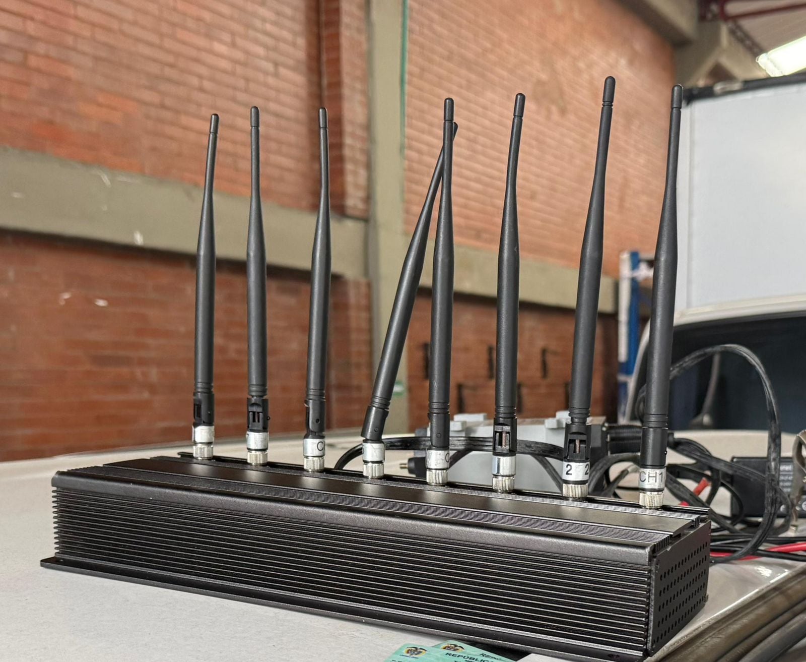 Captura de criminales intentando robar fábrica de telas en Fontibón.