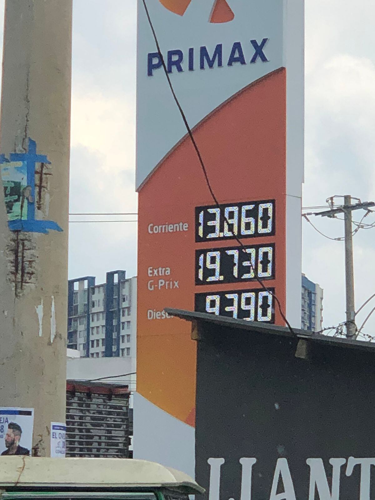 Estación Primax de la Bomba del Amparo