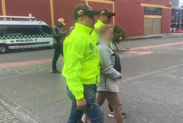 Dos mujeres y dos hombres fueron capturados por estos hechos.
