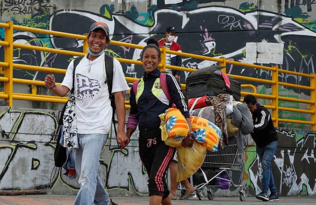 De acuerdo con estimaciones del gobierno, aproximadamente unos 33.000 migrantes venezolanos han regresado a su país. Así lo dio a conocer la ministra de Interior, Alicia Arango, en una sesión virtual de la Cámara de Representantes. Foto: Guillermo Torres/ SEMANA