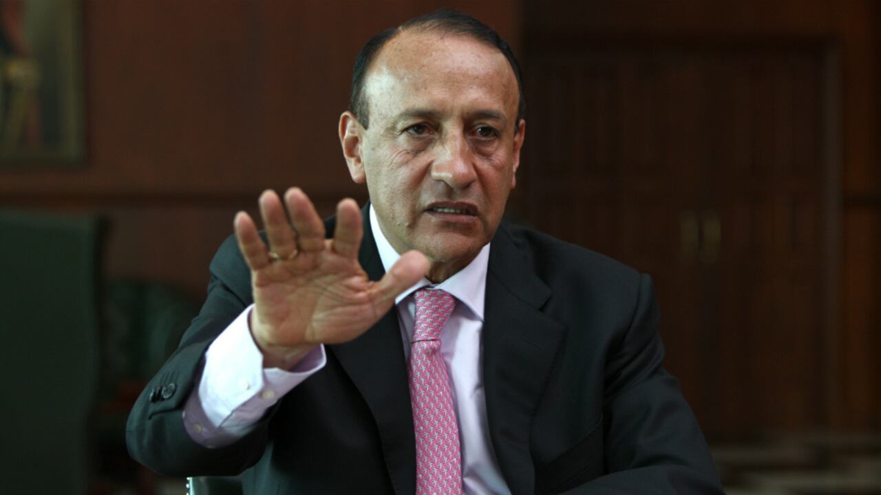 El gobernador Cruz ha sido mencionado insistentemente en las investigaciones en torno del 'carrusel'.