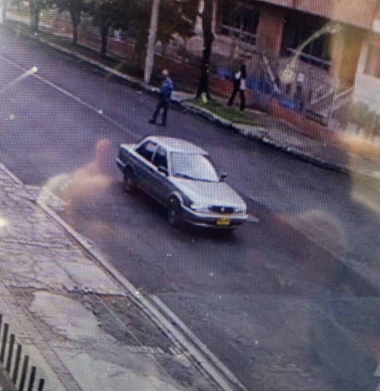 Video | Buscan a conductor que atropelló a adulto mayor y su mascota en ...