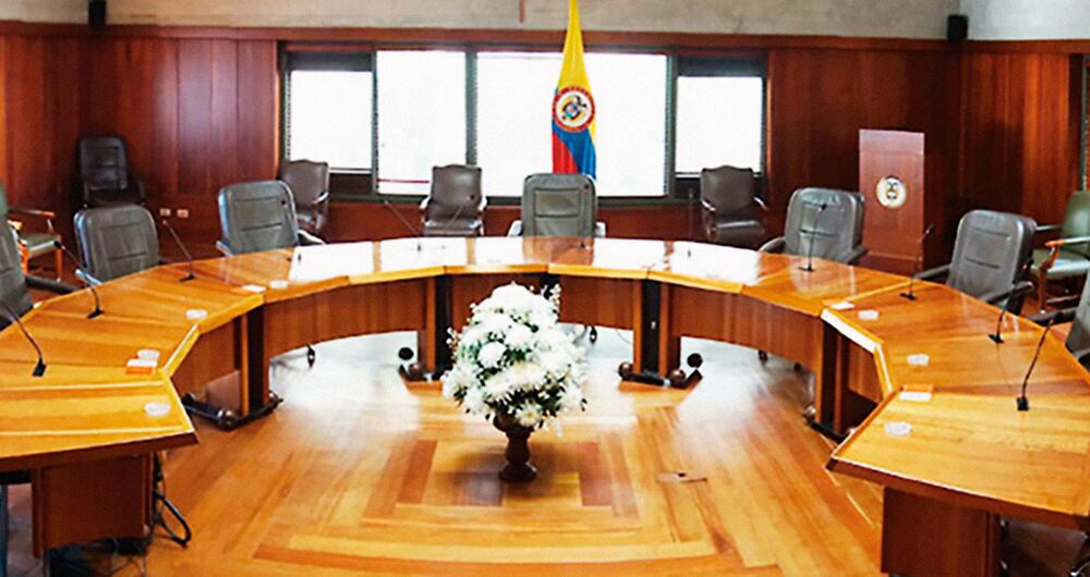 Congresistas de la coalición y ministros celebraron la aprobación de la reforma pensional, sin debate, en la plenaria de la Cámara. De inmediato, la iniciativa fue demandada por esa presunta irregularidad. La Corte Constitucional dictará la última palabra.  