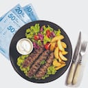 Comer fuera se ha convertido en un lujo para los caleños debido, entre otras cosas a la inflación y los sobrecostos generados para el sector gastronómico por el alza en los combustibles, la seguridad en las vías y el fenómeno de El Niño. Imagen de El País