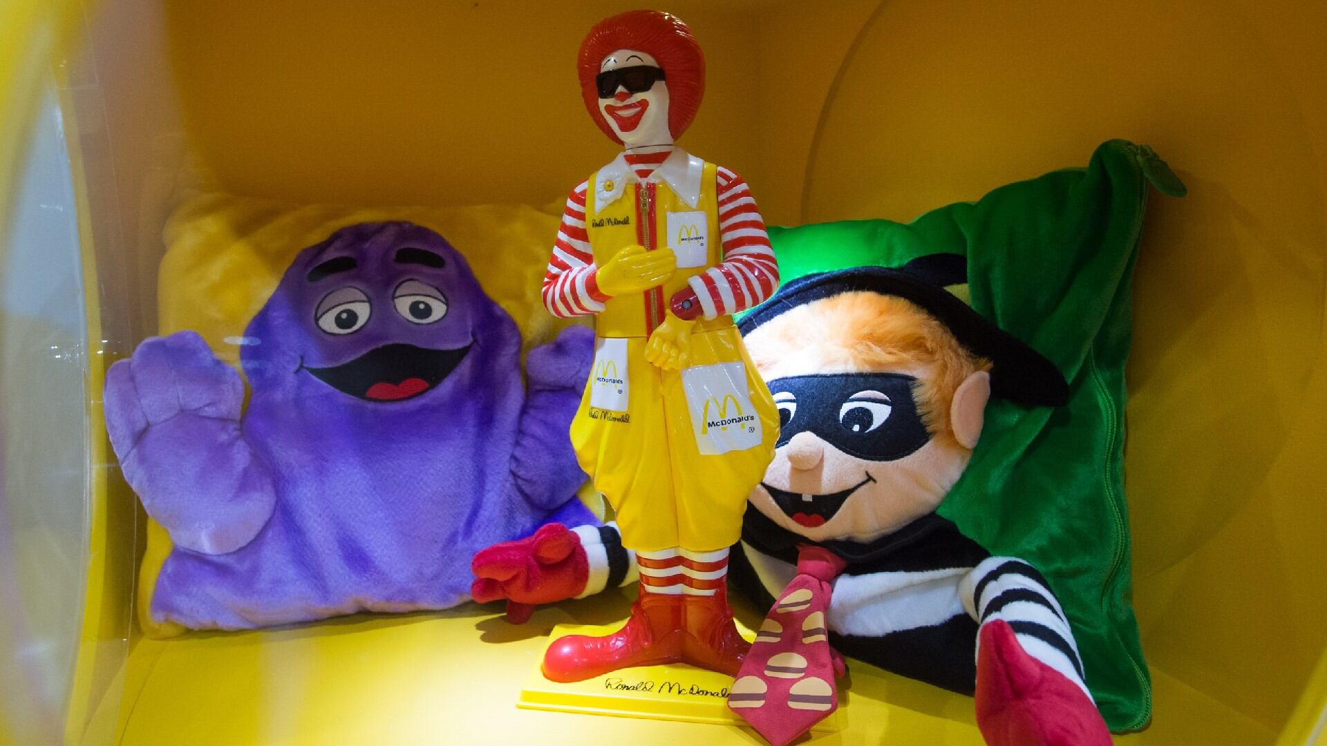 Una locura se ha desatado en Ebay entre los vendedores y compradores de varios juguetes vintage dela marca.