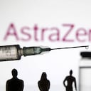 El NHS explicó que ya dispone de 520.000 dosis listas para ser distribuidas, y cientos de nuevos puntos de vacunación entrarán en funcionamiento esta semana, uniéndose a los 700 que ya están en operación.