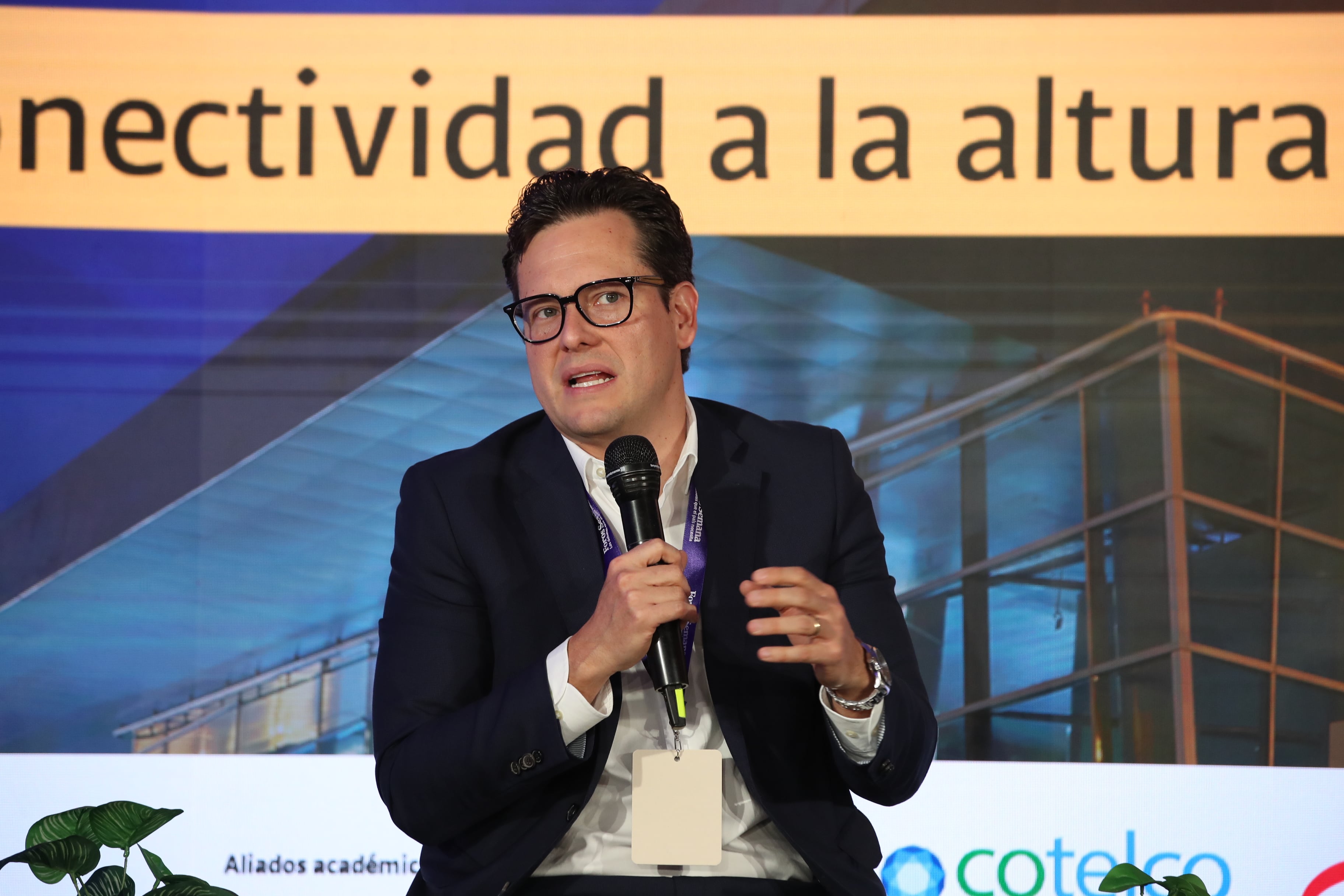 Foro ‘Bogotá y El Dorado: ¿listos para ser el hub de las Américas?’
Miércoles 21 de mayo de 2025

El país de la belleza: conectividad a la altura de los objetivos del turismo
José Andrés Duarte García
Presidente de Cotelco
Naudia Wilches
Subdirectora de turismo receptivo de Anato
Erika Zarante Bahamón
CEO Latam Colombia
Felipe Gutiérrez
Gerente General de Clic Air
Moderador: Gilberto Salcedo
Exdirector de ATAC y exvicepresidente de Turismo de ProColombia