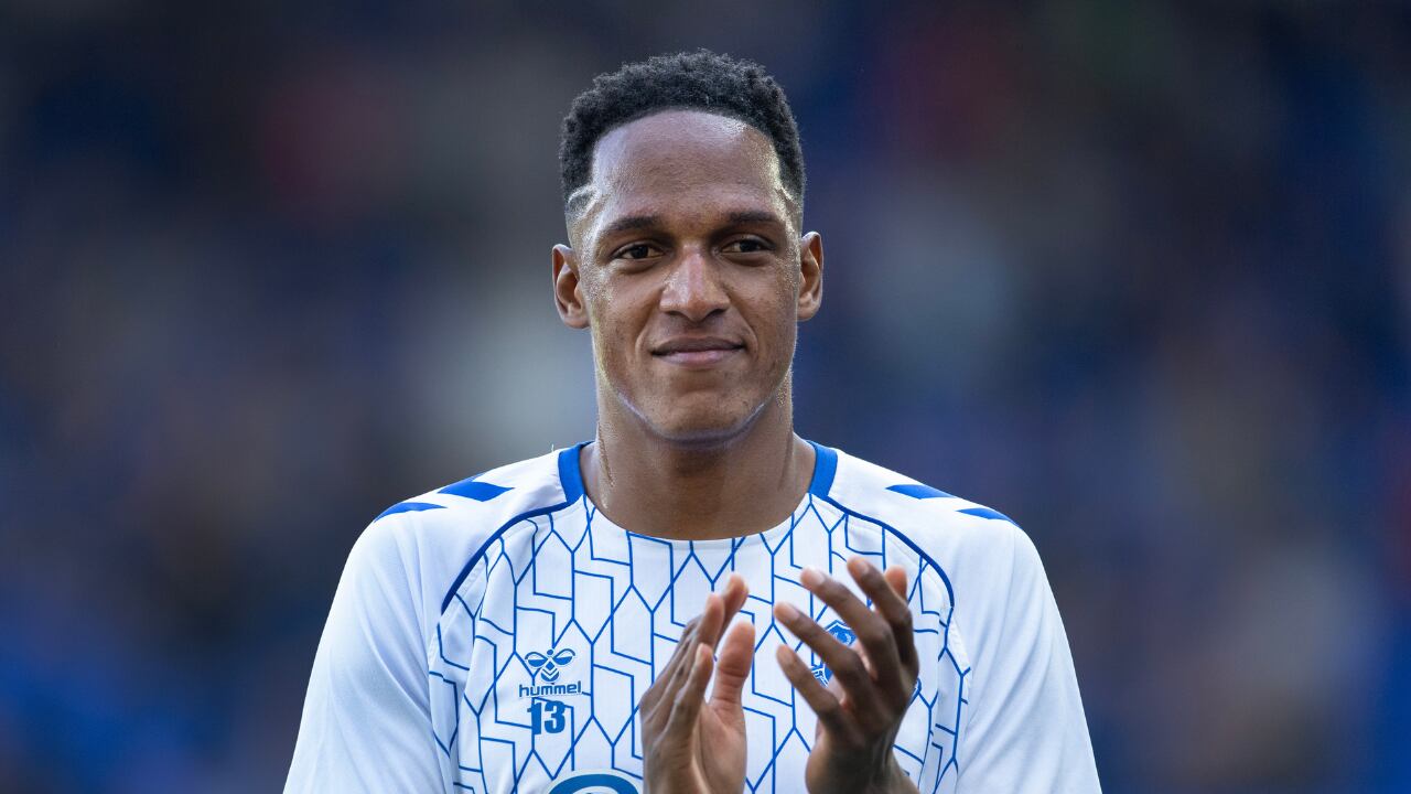 Yerry Mina tuvo sentida despedida en Everton tras 5 años en el club.