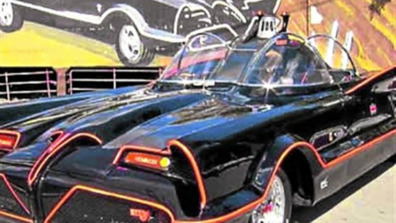 Se subastará el primer Batimóvil.