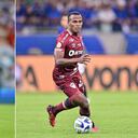 Miguel Borja, jugador de River Plate, y Jhon Arias, de Fluminense.