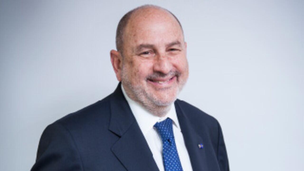 El presidente de la junta de Stanton, Ronald Bakalarz, asegura que el año pasado las ventas del Grupo crecieron 14% y este año la cifra podría remontarse, debido a las buenas perspectivas de la economía, la devaluación y la adopción de medidas de defensa comercial.