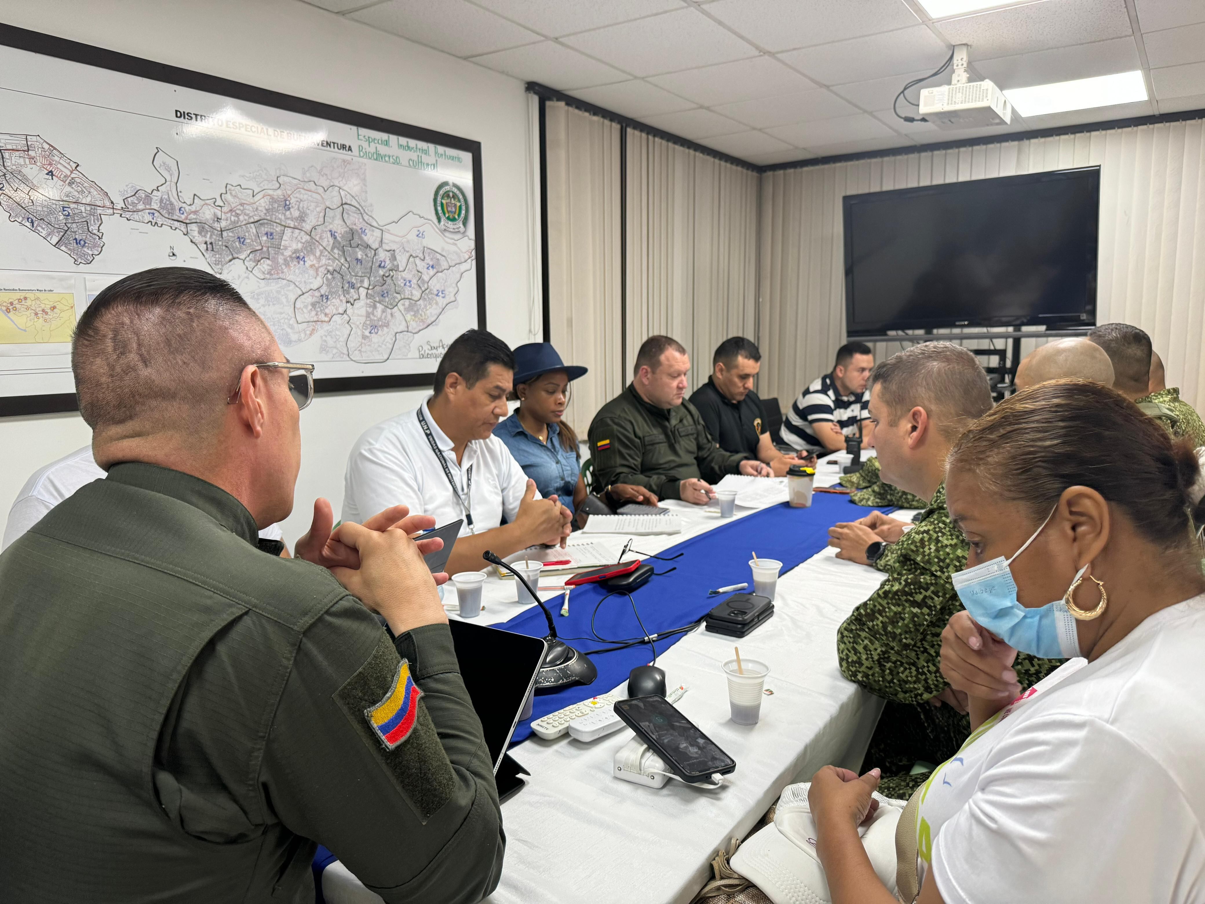 En el consejo extraordinario de seguridad, se decidió reforzar la seguridad en las zonas ya priorizadas, donde normalmente se presentan enfrentamientos entre estas dos bandas. Foto Especial para El País
