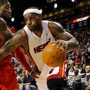 Terrence Williams enfrentando a LeBron James.