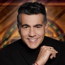 El presentador, Carlos Calero, hace su debut como cantante