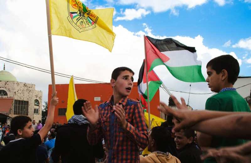 En Kufr Kadoum jóvenes y adultos conmemoraron los 69 años del Nakba (La Catástrofe Palestina).